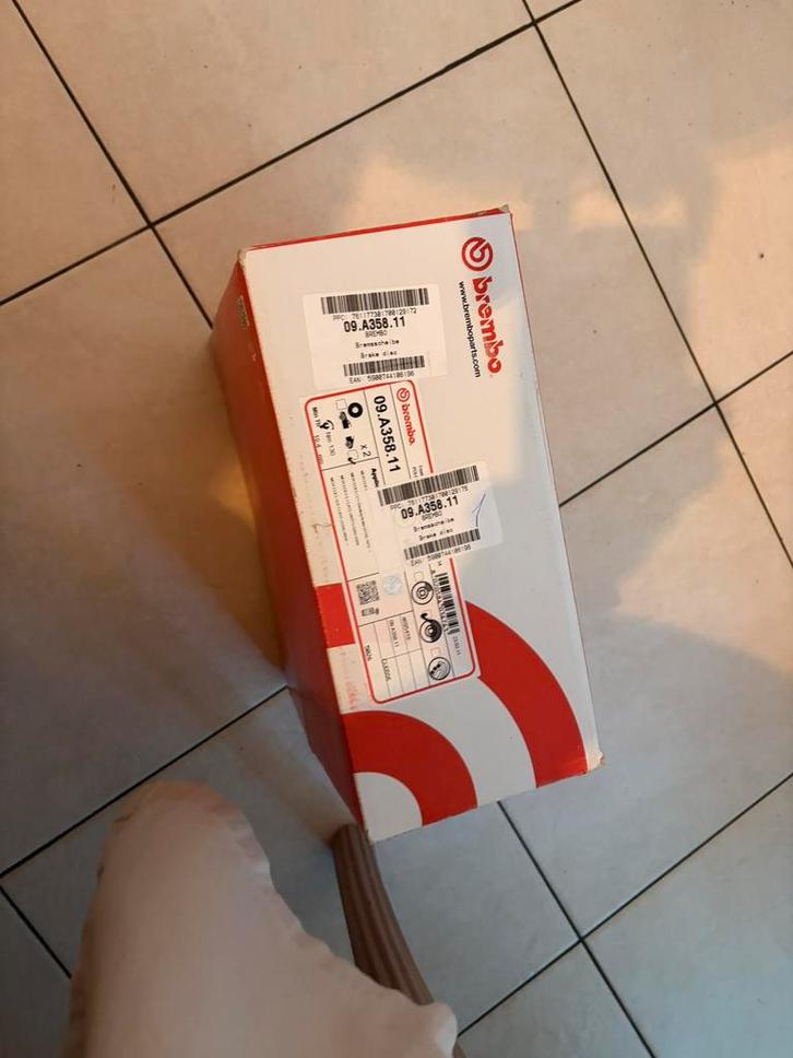 Brembo remschijven + remblokken voor mercedes glk, Auto-onderdelen, Remmen en Aandrijving, Mercedes-Benz, Nieuw, Ophalen