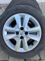 Winterbanden op velg 185 / 65 R15, Auto-onderdelen, Banden en Velgen, Ophalen, Winterbanden