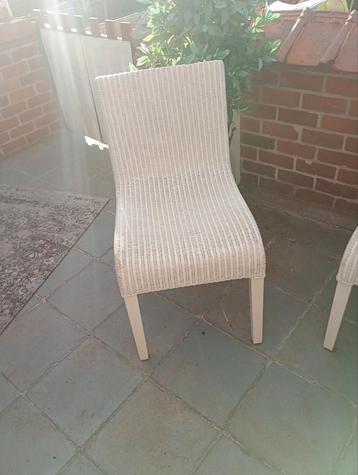 4  rieten rotan stoelen niet geschilderd. Zie beschrijving  beschikbaar voor biedingen