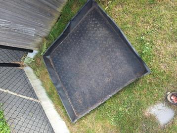 Hydroponics tray 110x110cm beschikbaar voor biedingen