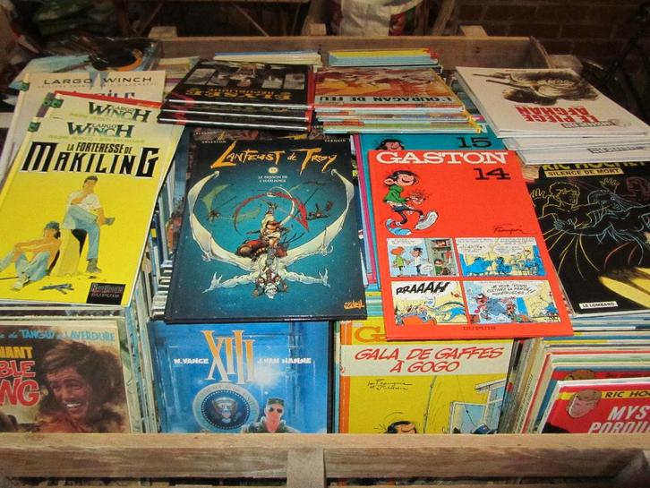 Veel oude en recente Franstalige strips te koop en boeken!, Boeken, Stripverhalen, Gelezen, Meerdere stripboeken, Ophalen