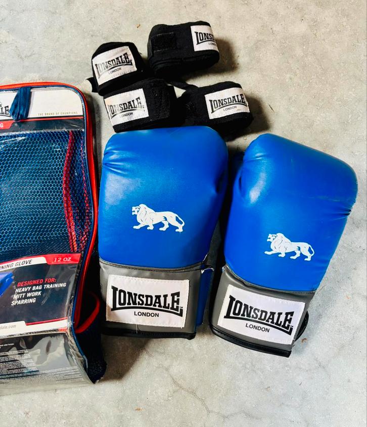 Lonsdale Bokshandschoenen van imitatieleer., Sport en Fitness, Vechtsporten en Zelfverdediging, Zo goed als nieuw, Ophalen of Verzenden