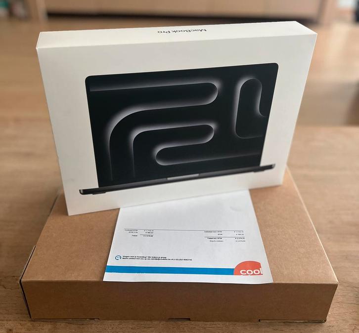 MacBook Pro 14" NIEUW (M5/16 GB/1 TB), Computers en Software, Apple Macbooks, Zo goed als nieuw, MacBook Pro, 4 Ghz of meer, 1 TB of meer