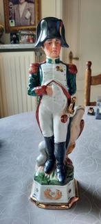 “Napoleon Bonaparte”. Een beeldje van meerkleurig porselein., Antiek en Kunst, Antiek | Keramiek en Aardewerk, Ophalen of Verzenden