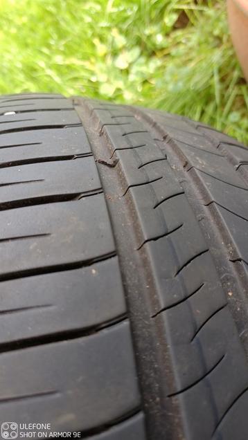 2 halfgedragen Michelin 205 55 R16 banden beschikbaar voor biedingen