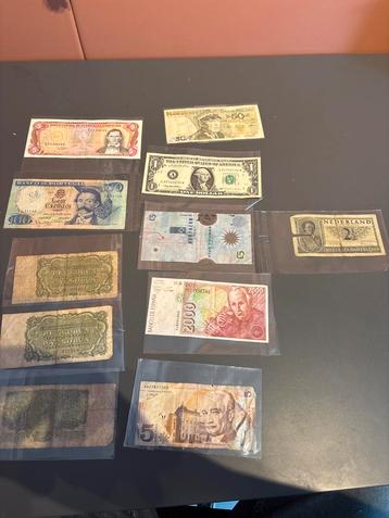 bankbiljetten, briefgeld, betalen, munten, vintage, verzamel beschikbaar voor biedingen