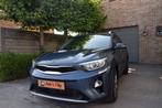 Super mooie kia stonic met slechts !!!9000!! km +navigatie+., Voorwielaandrijving, 4 cilinders, Blauw, Leder