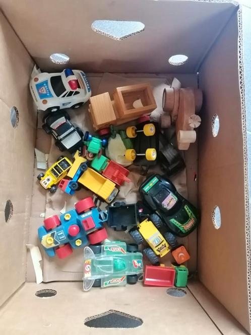 Box avec 15 voitures et 2 remorques, Enfants & Bébés, Jouets | Véhicules en jouets, Comme neuf, Enlèvement ou Envoi