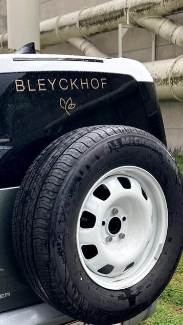 Autoband NEW Land Rover Defender beschikbaar voor biedingen