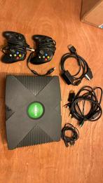 Xbox classic met hd av pack voor onderdelen of herstelling, Games en Spelcomputers, Spelcomputers | Xbox Original, Met 2 controllers