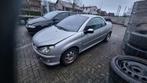 peugeot 206 cabrio 1.6benz, Auto's, Voorwielaandrijving, Zwart, 4 cilinders, Cabriolet