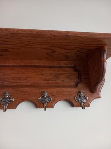 Te koop eiken muurkapstok beschikbaar voor biedingen