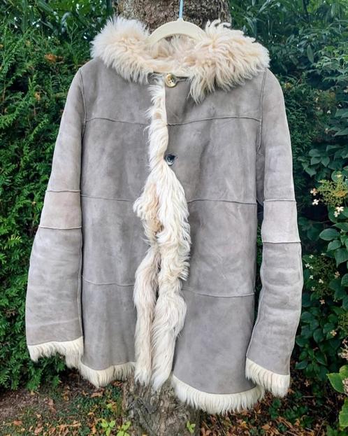 Suède lammy met capuchon lange schaapvacht, Kleding | Dames, Jassen | Winter, Gedragen, Maat 36 (S), Grijs, Ophalen of Verzenden