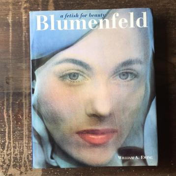 Fotoboek Blumenfeld - a fetish for beauty beschikbaar voor biedingen