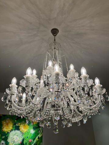 Kristallen luchter luster 90 cm breed op 1 m hoog beschikbaar voor biedingen