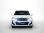 BMW iX1 iX1 eDrive20 M Sportpaket (bj 2024, automaat), Auto's, BMW, Automaat, Gebruikt, Euro 6, Wit