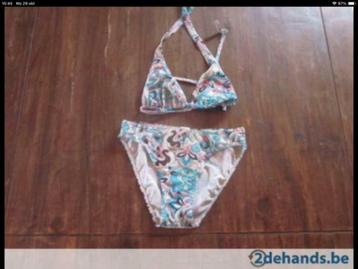 bikini beschikbaar voor biedingen