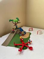 Plaine de jeu playmobil, Enfants & Bébés, Jouets | Playmobil, Utilisé