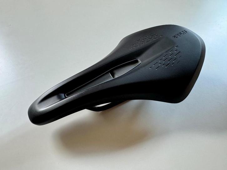 Zadel Fizik Terra Argo X5 150mm, Fietsen en Brommers, Fietsonderdelen, Zo goed als nieuw, Racefiets, Zadel, Ophalen of Verzenden