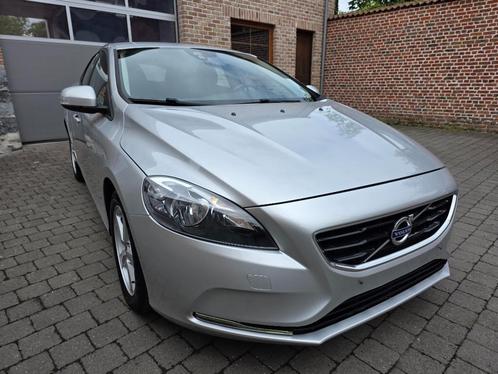 VOLVO V-40  --- GARANTIE--, Auto's, Volvo, Particulier, V40, ABS, Airbags, Airconditioning, Alarm, Apple Carplay, Bluetooth, Boordcomputer