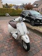 Vespa Primavera 2022, Fietsen en Brommers, Scooters | Vespa, Ophalen, Zo goed als nieuw, 50 cc