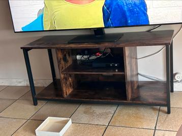 Tv meubel beschikbaar voor biedingen