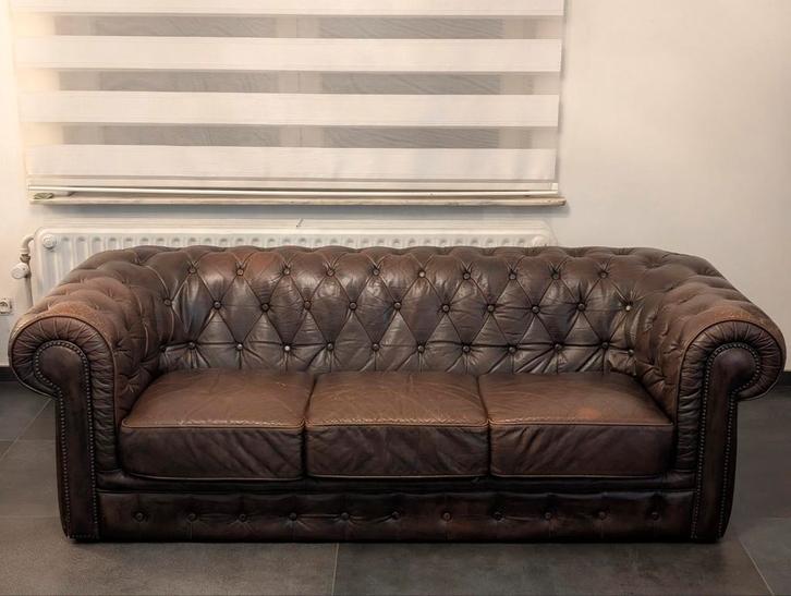 Loungeset Chesterfield in gepatineerd bruin: 3 + 2 + 1, Huis en Inrichting, Fauteuils, Zo goed als nieuw, Ophalen