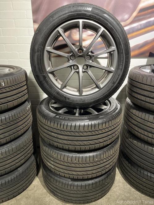 Alfa Romeo Giulia Continental 225/50/17 Zomer, Auto-onderdelen, Banden en Velgen, Banden en Velgen, Zomerbanden, 19 inch, 225 mm