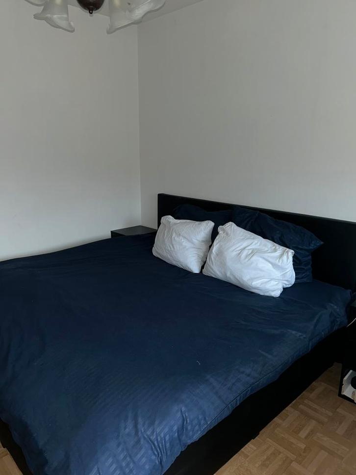 Zwarte boxspring, Huis en Inrichting, Slaapkamer | Boxsprings, Gebruikt, Overige maten, 200 cm, Tweepersoons, Zwart, Ophalen