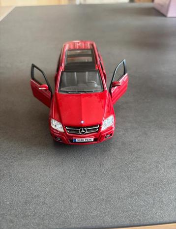 Mercedes GLK 350 1/32 État neuf  Voiture de collection beschikbaar voor biedingen