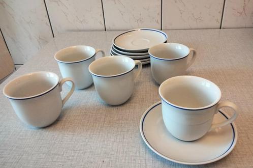 LOT de 6 belles Tasses et 6 Sous-Tasses blanc & bleu, Maison & Meubles, Cuisine | Vaisselle, Comme neuf, Tasse(s) et/ou soucoupe(s)