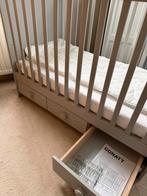 Grijs Babybedje 60x120cm, Ophalen, Zo goed als nieuw, Minder dan 140 cm, Matras