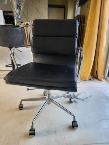 Bureau stoel beschikbaar voor biedingen