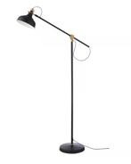 Staande Lamp met goud detail RENARP, Huis en Inrichting, Lampen | Vloerlampen, Ophalen, Zo goed als nieuw, 100 tot 150 cm