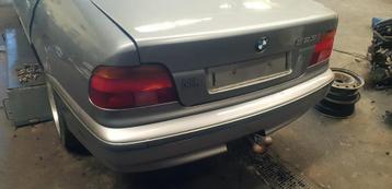 BMW 5SERIE E39 SEDAN ACHTERKLEP +ACHTERBUMPER  disponible aux enchères