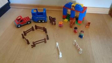 Lego Duplo paardenstal