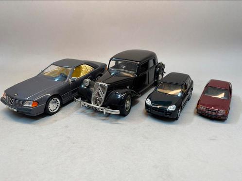 4 modelauto’s (1:24 en 1:43). Alles samen €10, Hobby & Loisirs créatifs, Voitures miniatures | 1:24, Utilisé, Voiture, Burago