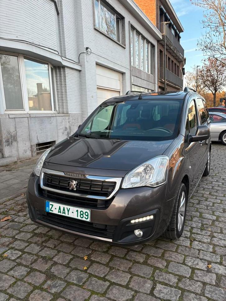 Peugeot Partner Pano I Navi I Cruise, Auto's, Peugeot, Particulier, Partner, Achteruitrijcamera, Bluetooth, Bochtverlichting, Boordcomputer