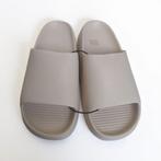 Heren slippers effen beige 44, Kleding | Heren, Schoenen, Slippers, Overige kleuren, Verzenden, Nieuw