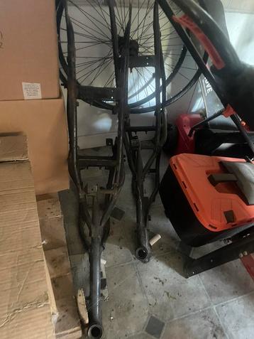 Suzuki tsx 2x frame, Fietsen en Brommers, Ophalen, Gebruikt, Frame