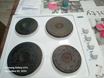Taque de cuisson  à encastré, Electroménager, 4 zones de cuisson, Encastré, Comme neuf, Enlèvement