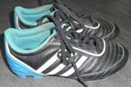 Kindervoetbalschoen Adidas zwart blauw (V6), Kinderen en Baby's, Kinderkleding | Schoenen en Sokken, Adidas, Gebruikt, Ophalen of Verzenden