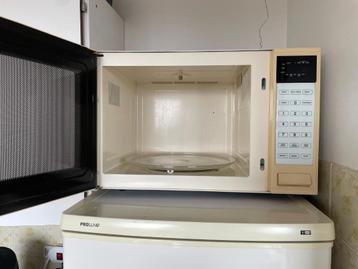 Four à Micro-Onde Samsung (grand) beschikbaar voor biedingen