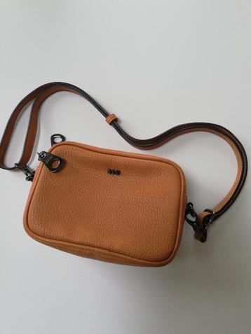 BOO Handtasje Cognac  beschikbaar voor biedingen