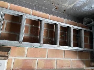 Schuifladder 2-delig 2x19 sporten op elk deel beschikbaar voor biedingen