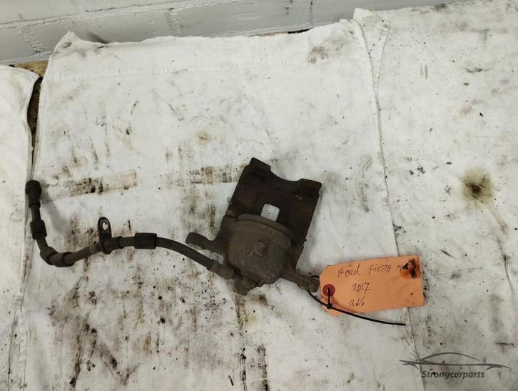 Remklauw Ford Fiesta 2017 Rechts voor 8V512B294AB, Auto-onderdelen, Remmen en Aandrijving, Ford, Gebruikt, Ophalen of Verzenden