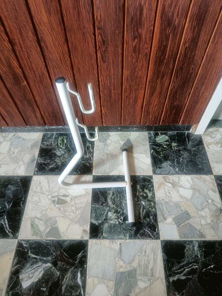 Fietstalling, Vélos & Vélomoteurs, Accessoires vélo | Pompes à vélo, Enlèvement, Utilisé