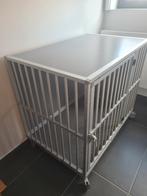 XL bench met stevig aluminium onderstel en antislip mat, Dieren en Toebehoren, Ophalen, Zo goed als nieuw