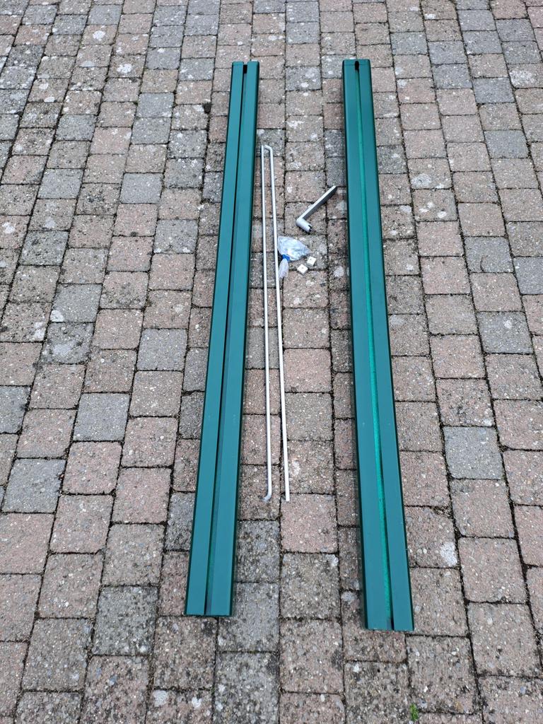 Palen tennisnet, Ophalen, Zo goed als nieuw