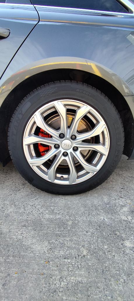 jantes alu 17 pouces  pour Audi A4, Autos : Pièces & Accessoires, Pneus & Jantes, Pneus et Jantes, Pneus hiver, 17 pouces, 225 mm